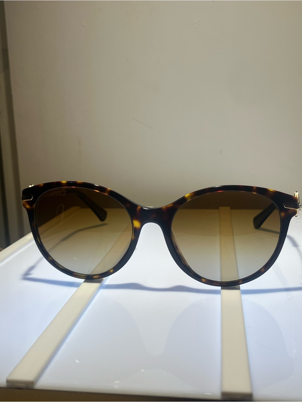Bvlgari Tortoiseshell cat eye Sunglasses with Dark Havana Gradient Lenses GUC